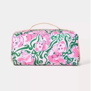 NWT Lilly Pulitzer Josee Pouch. Color: Pink Quartz Panda N Bows - New